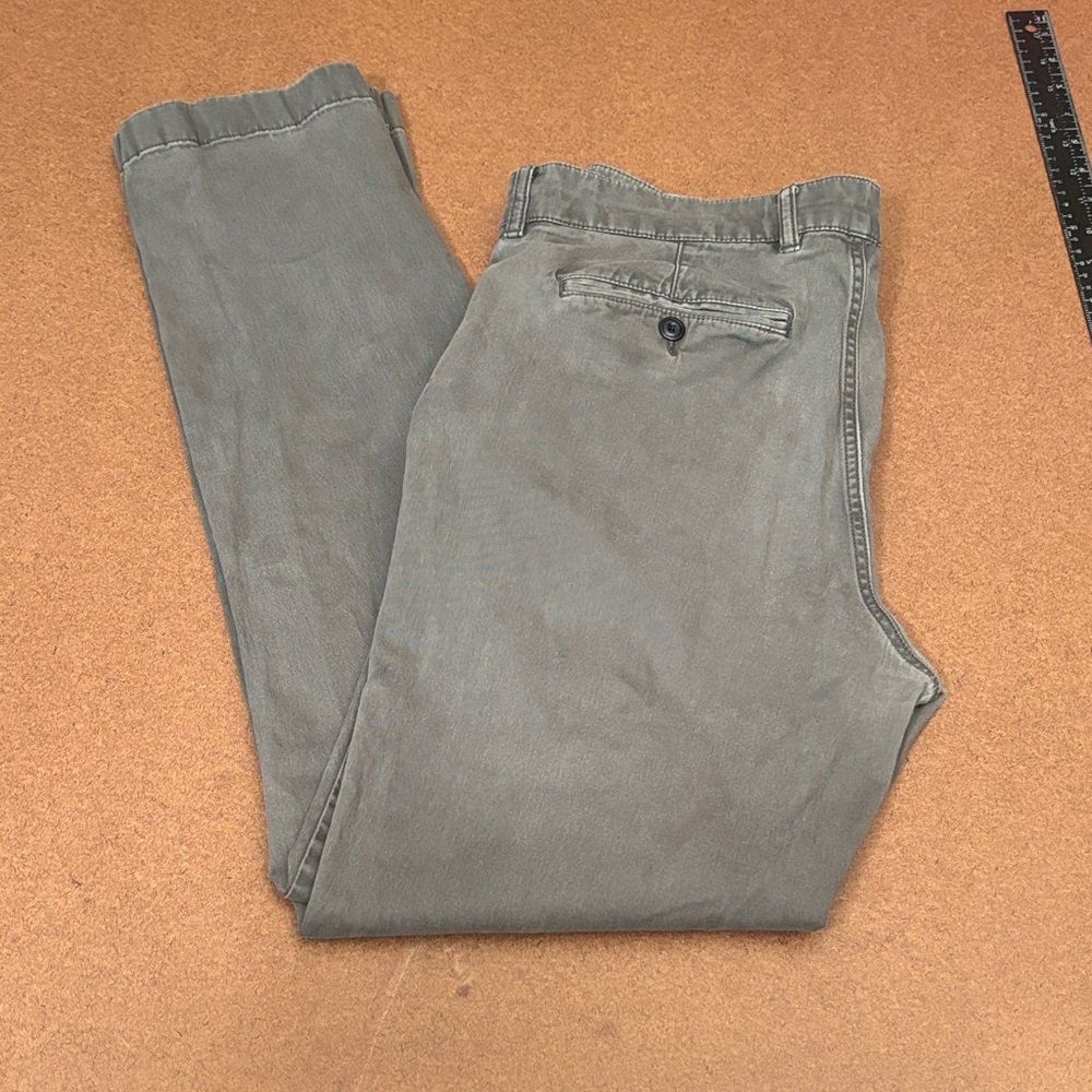 L.L. Bean Men's Gray Chinos 34x32